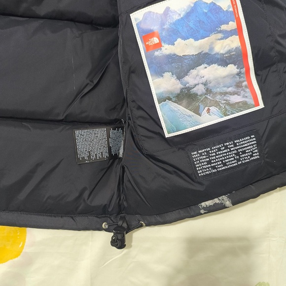 The North Face Outdoor Warm Down Jacket - Picture 11 of 12